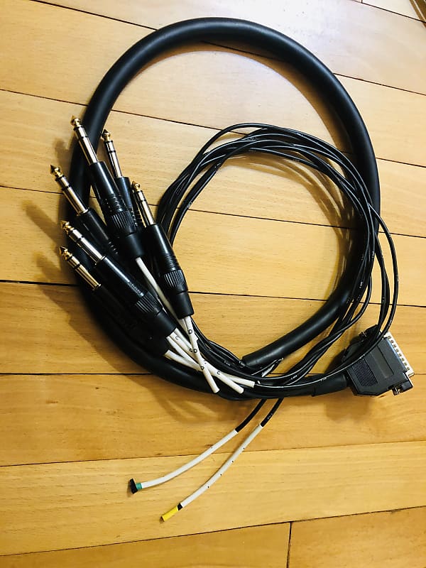 SA-DB8T8 - DB25 To 8 Channel 1/4" TRS 8 Feet