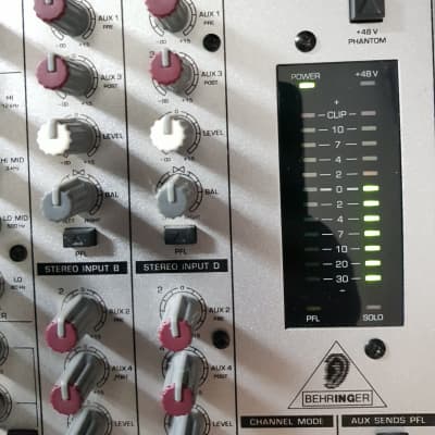 【BEHRINGER】 EURORACK MX2642A ミキサー Behringer Eurorack MX2642A Mixer - Evolution Music
