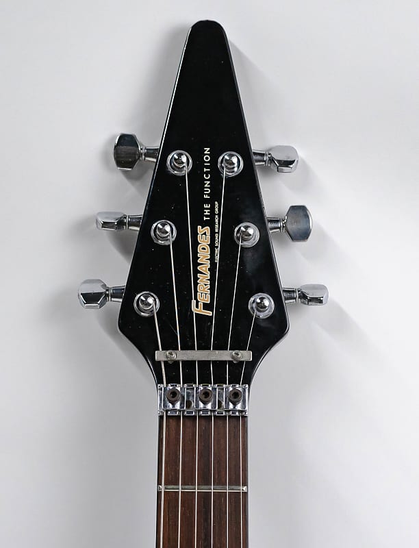 Fernandes The Function BSV-70 Flying V Short Scale Guitar