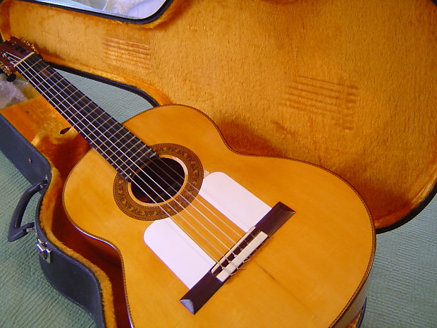 Benito huipe guitar for clearance sale