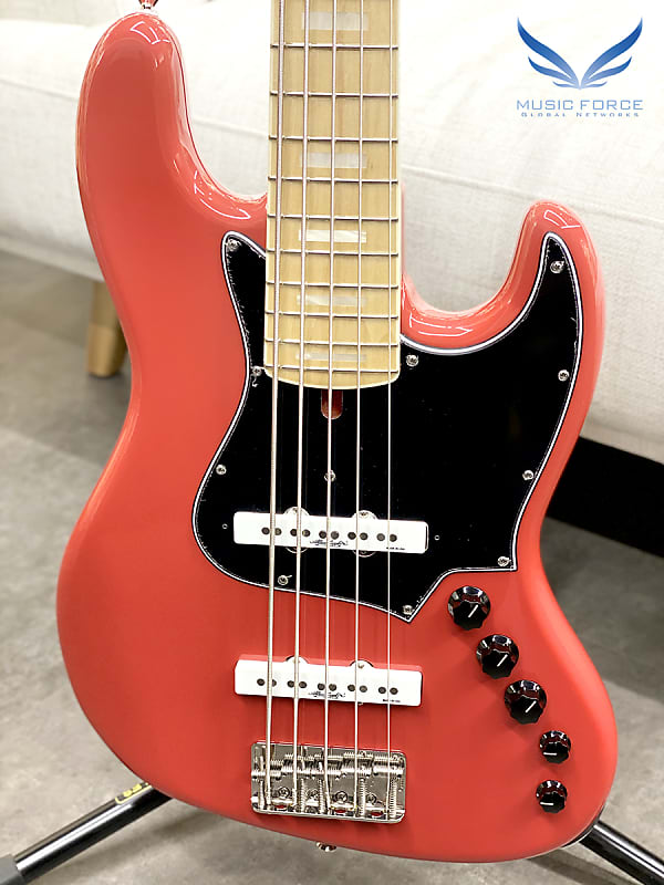 Alleva Coppolo LM5 Deluxe(Ash Body) Fiesta Red w/Matching