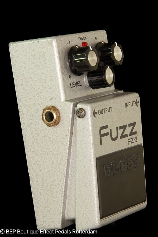 Boss FZ-3 Fuzz 1997 s/n ZJ64711 as used by John Frusciante (  Californication Recording )