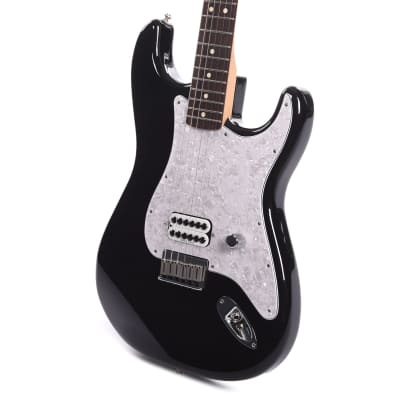 Fender Artist Limited Edition Tom DeLonge Stratocaster Black image 2