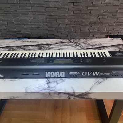 Korg Korg 01/W pro Synthesizer Workstation Black image 8