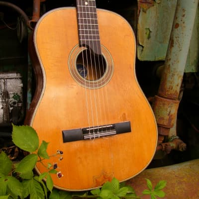 Antique 'Perl Gold' German Classical guitar ca. 1930 for sale