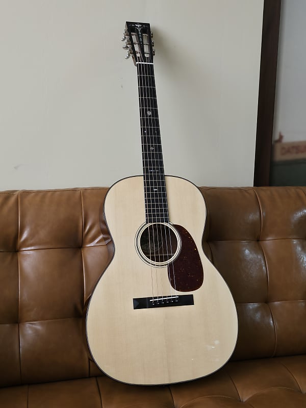 Collings 0001ASS w/case Consignment image 1