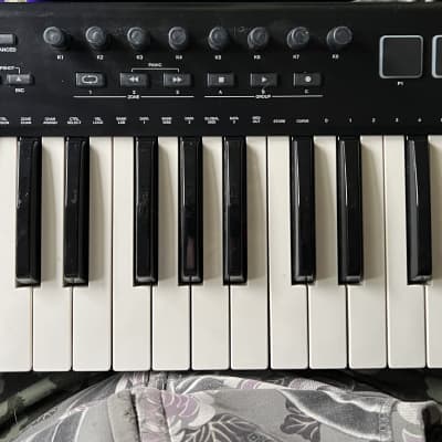 Alesis Q25 25-Key USB MIDI Controller Keyboard 2010s - Black