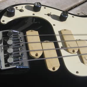 Lefty Fender Precision Elite II 1983 left handed vintage bass image 8