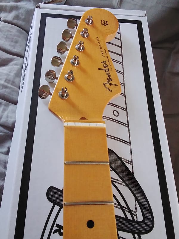 Fender ERIC JOHNSON STRATOCASTER NECK WITH 'Staggered Tuners 'w 