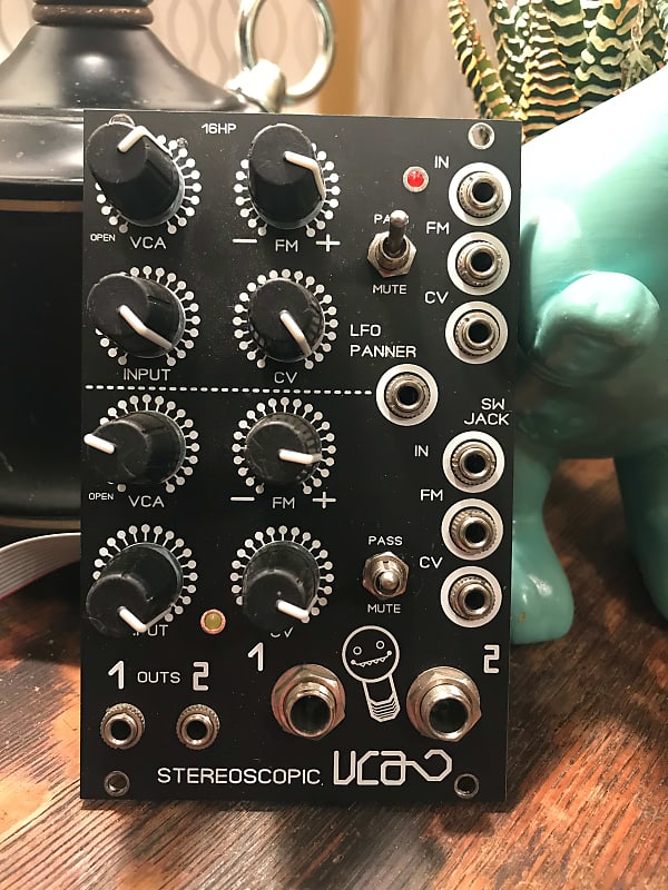 Intellijel Designs μVCA II モジュラーシンセ Intellijel Designs μVCA II モジュラーシンセ