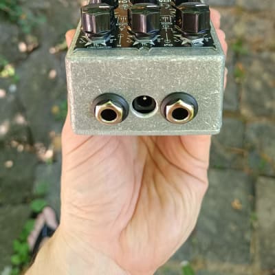 DIY DoomLord guitar pedal with Boost (inspired by Sunn model T Pre-Amp) 2025 - Alu / Black image 5