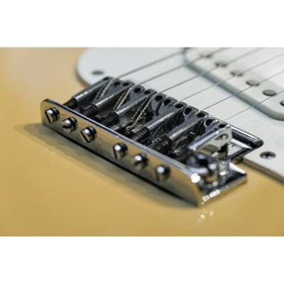 1983 Fender Standard Stratocaster (USA) with Maple Fretboard ivory white image 19