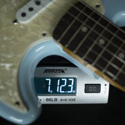 Fender Kurt Cobain Jag-Stang Rosewood Fingerboard Sonic Blue (MX21546661) image 16