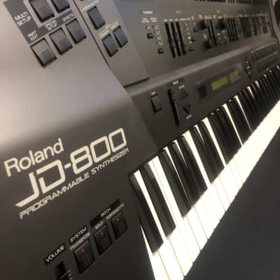 Roland JD-800 61-Key Programmable Synthesizer