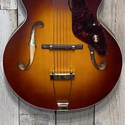 Gretsch G9555 New Yorker Archtop | Reverb