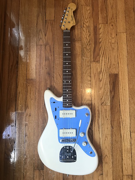 Squier J Mascis Jazzmaster w/ Upgraded Pickups, Vibrato