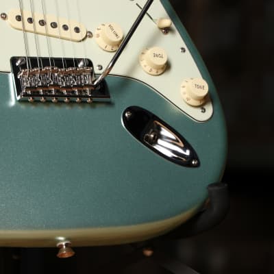 Fender American Professional II Stratocaster, Maple Fingerboard, Mystic Surf Green image 5
