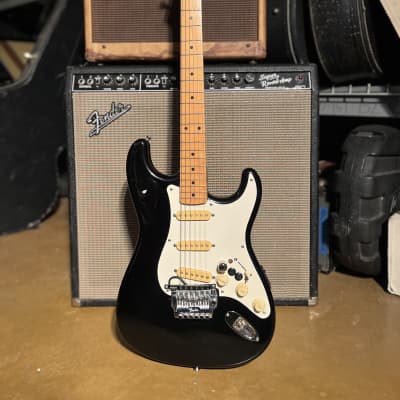 Squier MIJ Standard Stratocaster with System I Tremolo 1987 - 1988