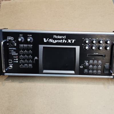 Roland V-Synth XT Rack Mount Digital Synthesizer 2005 - 2009 - Black