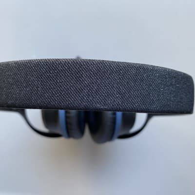 Bose Quietcomfort 25 Noise Canceling Headphones (Wired) image 8