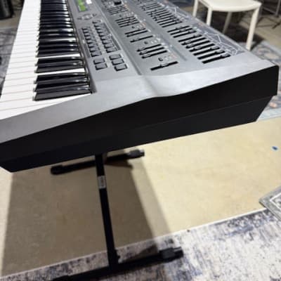 Roland JD-800 61-Key Programmable Synthesizer 1991 - 1995 Carbon