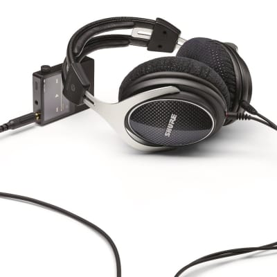 Shure SRH1540 Premium Closed-Back Headphones  Frequency Range = 5 Hz – 25 kHz image 3