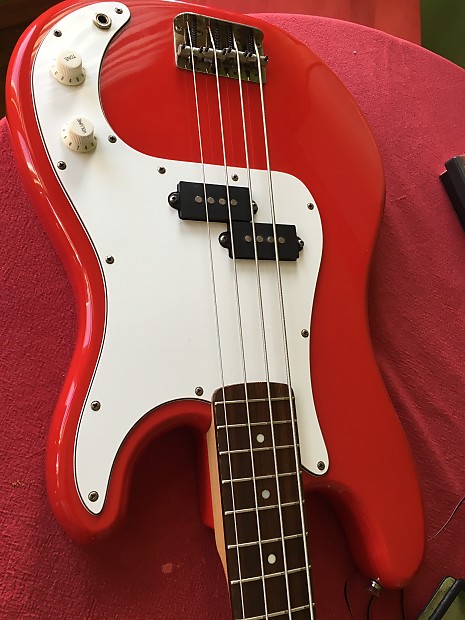 Squire bullet bass 2025