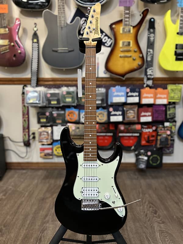 ギター Ibanez AZ Essentials AZES40-BK Ibanez AZES40 AZ Essentials Electric Guitar | zZounds