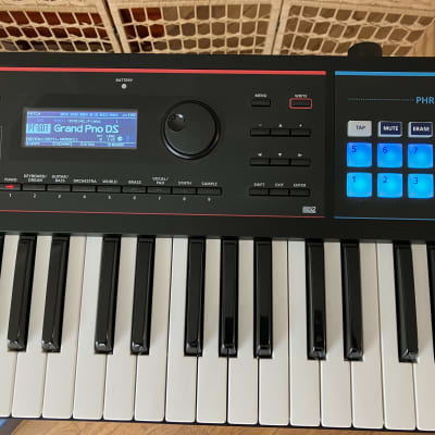 Roland Juno DS76 Synthesizer 2018 - Present - Black image 8
