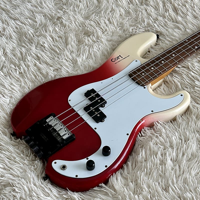 Headless p deals bass