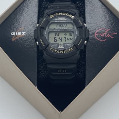 Casio G SHOCK Giez Eric Clapton GS-100 EC Limited Edition Titanium