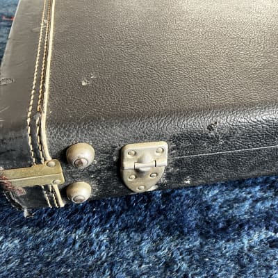 vintage guitar case strat/tele image 5