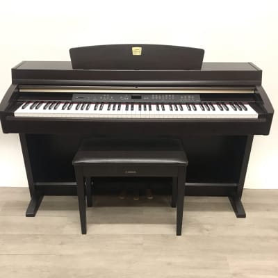 Yamaha clavinova 電子ピアノ　CLP-230 Yamaha Clavinova CLP-230 Digital Piano in mahogany finish