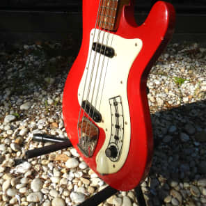 Vintage Hagstrom Futurama bass,1964,Sweden,all original,great thin neck,fast player, great tonality image 4