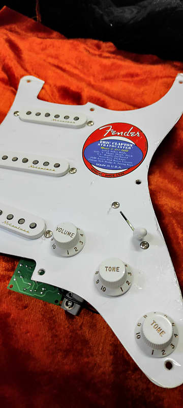 Pickguard Loaded Eric Clapton Fender Mid Boost Reverb 