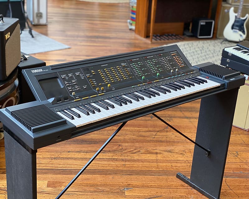 ★ シンセサイザー YAMAHA PSR-6300 ポータブル キーボード Yamaha PSR-6300 61 Key Portable Keyboard synthesizer | Rare