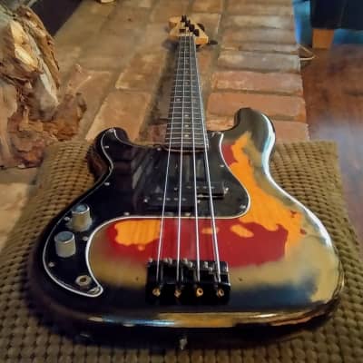 READ!!! 2-4-1 - FENDER - Precision Bass(es) Lefty - 1977 - Burst - Heavy Relic/Shell Pink image 9