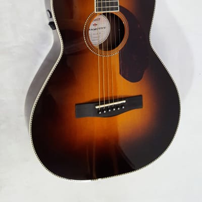 Fender Paramount PM-2 Deluxe SB Parlor Acoustic Guitar with Fender Paramount PM-2 Deluxe SB Parlor Acoustic Guitar with