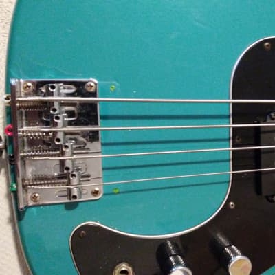 Short Scale P Bass - Teal image 11