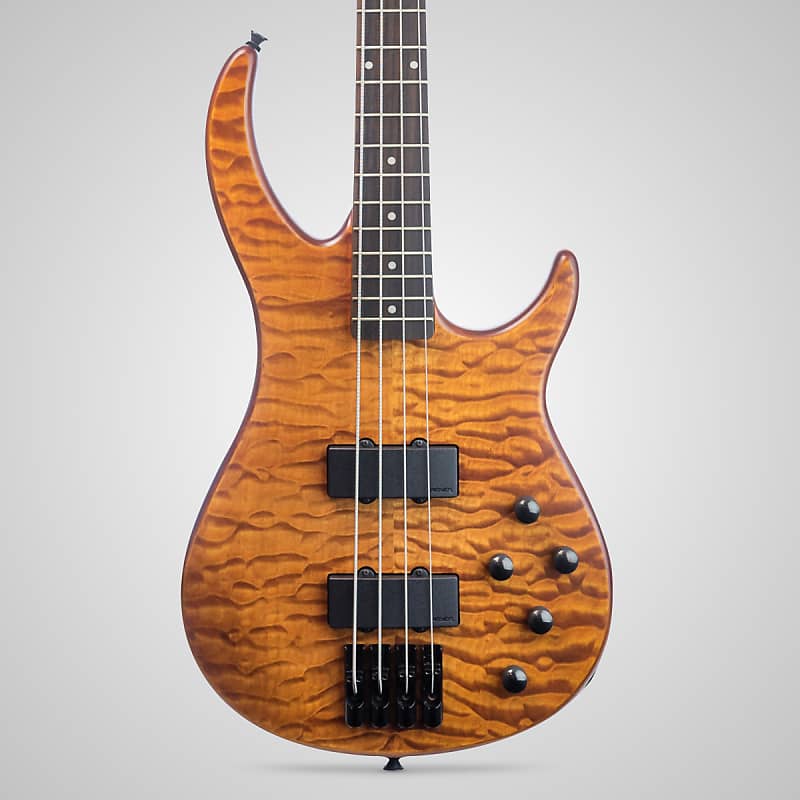 Peavey millennium bass アクティブ 4弦ベース Peavey millennium bass アクティブ 4弦ベース