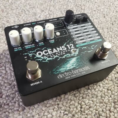 Electro-Harmonix Oceans 12