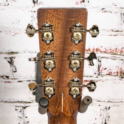 Martin - OM-28 - Acoustic Guitar - Sunburst - w/ Hardshell Case - x9257 image 6