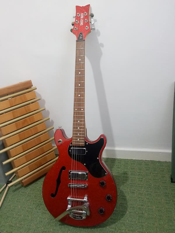 Rare Daisy Rock Retro H Deluxe Ruby Sparkle with Bigsby tailpiece Electric  Guitar