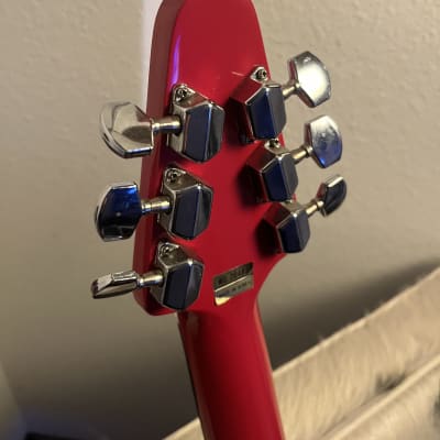 Austin Hatchet  travel guitar  1981  - Red image 8