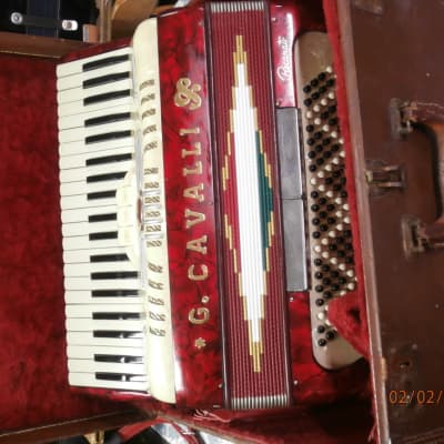 Vintage G. Cavalli 120 bass piano accordion 1970-1980 red and cream marble image 25