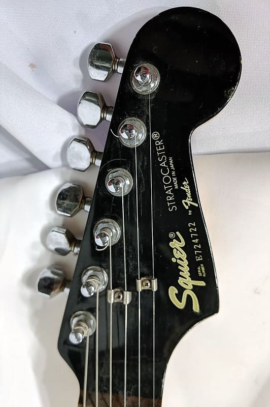 Squier by Fender Japan StratocasterEシリアル Rex and the Bass: 1985 Fender Squier Stratocaster ST-331