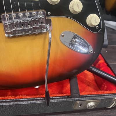 1977 Fender Stratocaster 3-Bolt Neck, Maple Fretboard, Sunburst image 8