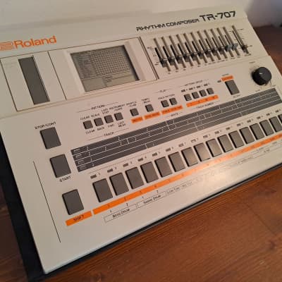 Roland TR-707 Rhythm Composer 1985 - HKA Expansion