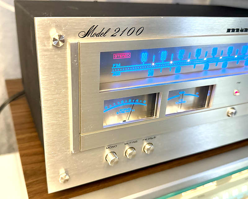 Marantz Model 2100】マランツ伝統のジャイロタッチチューニング