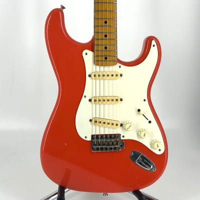 1991 Fender Squier Hank Marvin Japan Stratocaster – Fiesta Red image 3